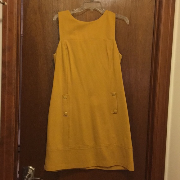 Vince Camuto Dresses & Skirts - Vince Camuto yellow dress